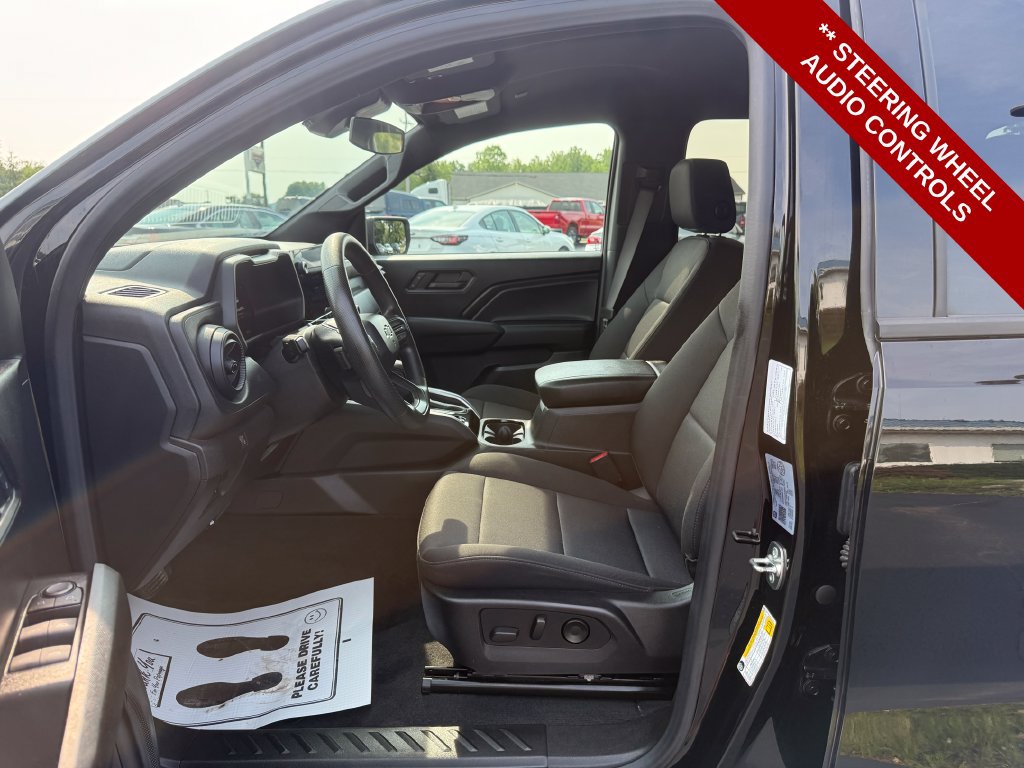 Used 2024 Chevrolet Colorado Trail Boss w/ Advanced Trailering Package AWD/4WD image 12