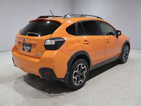 Used 2013 Subaru Crosstrek 2.0i Premium w/ Popular Pkg 1 AWD/4WD image 2