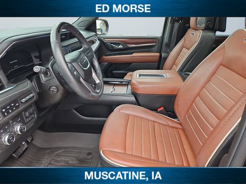 Used 2023 GMC Yukon XL Denali Ultimate w/ LPO, Floor Liner Package AWD/4WD image 13