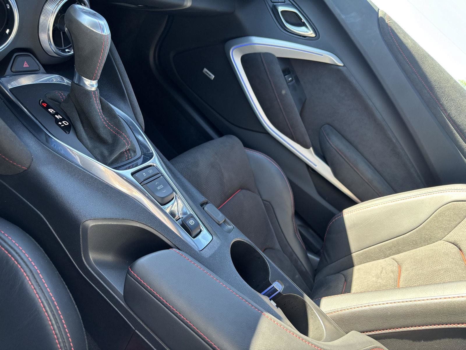 Used 2021 Chevrolet Camaro ZL1 RWD image 23
