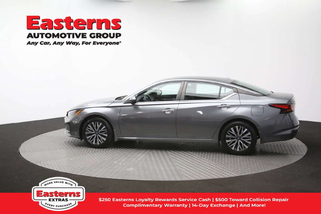 Used 2023 Nissan Altima 2.5 SV FWD image 63