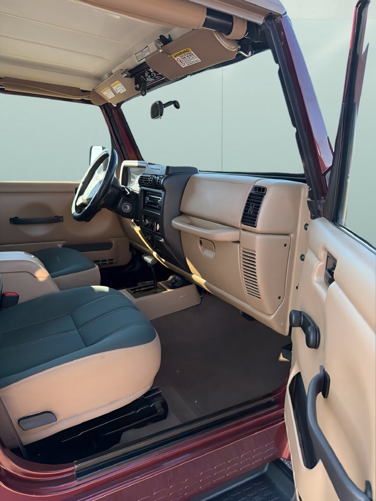 Used 2001 Jeep Wrangler Sahara AWD/4WD image 16