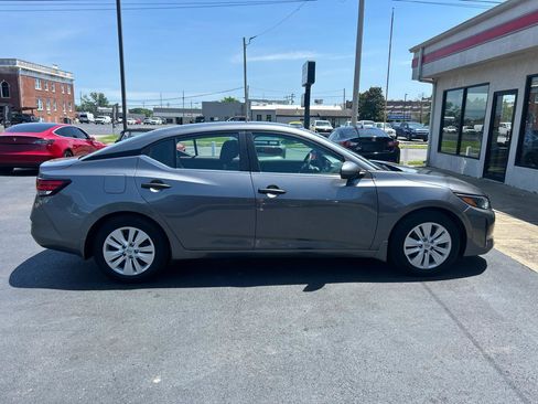 Used 2024 Nissan Sentra S FWD image 4