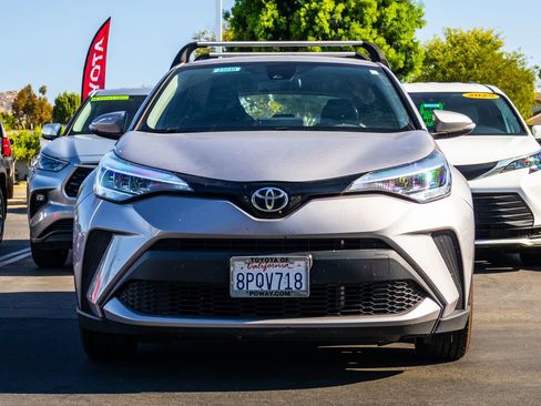 Used 2020 Toyota C-HR LE FWD image 2