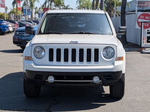 Used 2016 Jeep Patriot High Altitude image 2