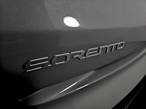 Used 2023 Kia Sorento SX FWD image 31