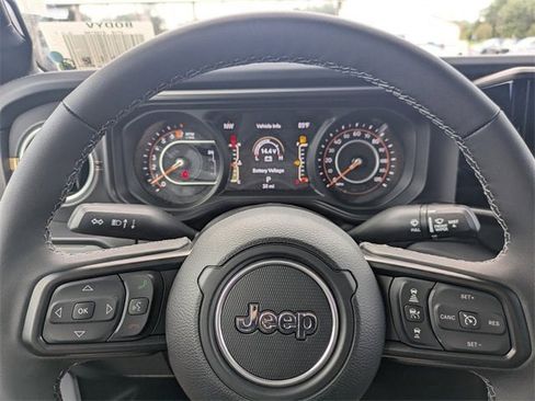 New 2025 Jeep Gladiator Sport image 27