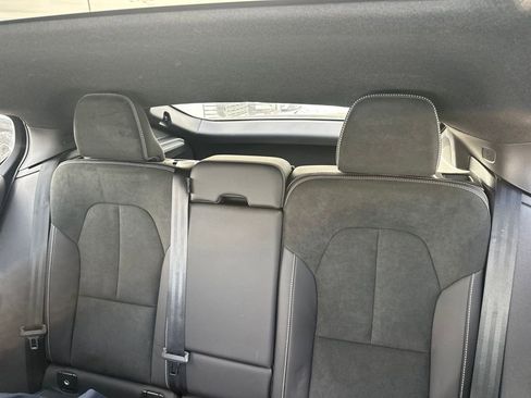 Used 2023 Volvo C40 P8 Recharge Ultimate image 22