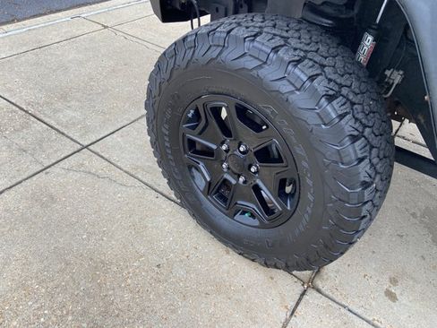 Used 2018 Jeep Wrangler Unlimited Sport AWD/4WD image 29