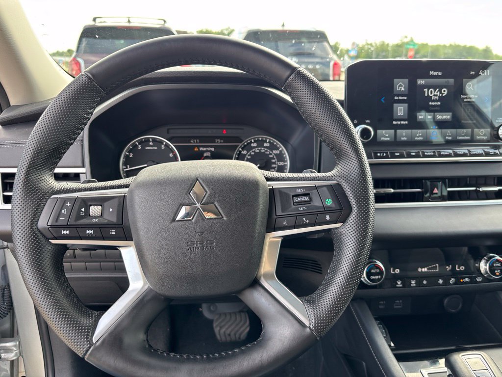 Used 2023 Mitsubishi Outlander SE AWD/4WD image 19
