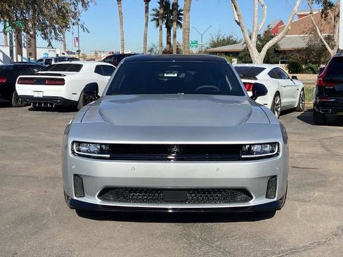 Used 2025 Dodge Charger Daytona Scat Pack w/ Track Pack image 3