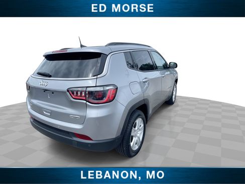 Used 2022 Jeep Compass Latitude w/ Convenience Group AWD/4WD image 8