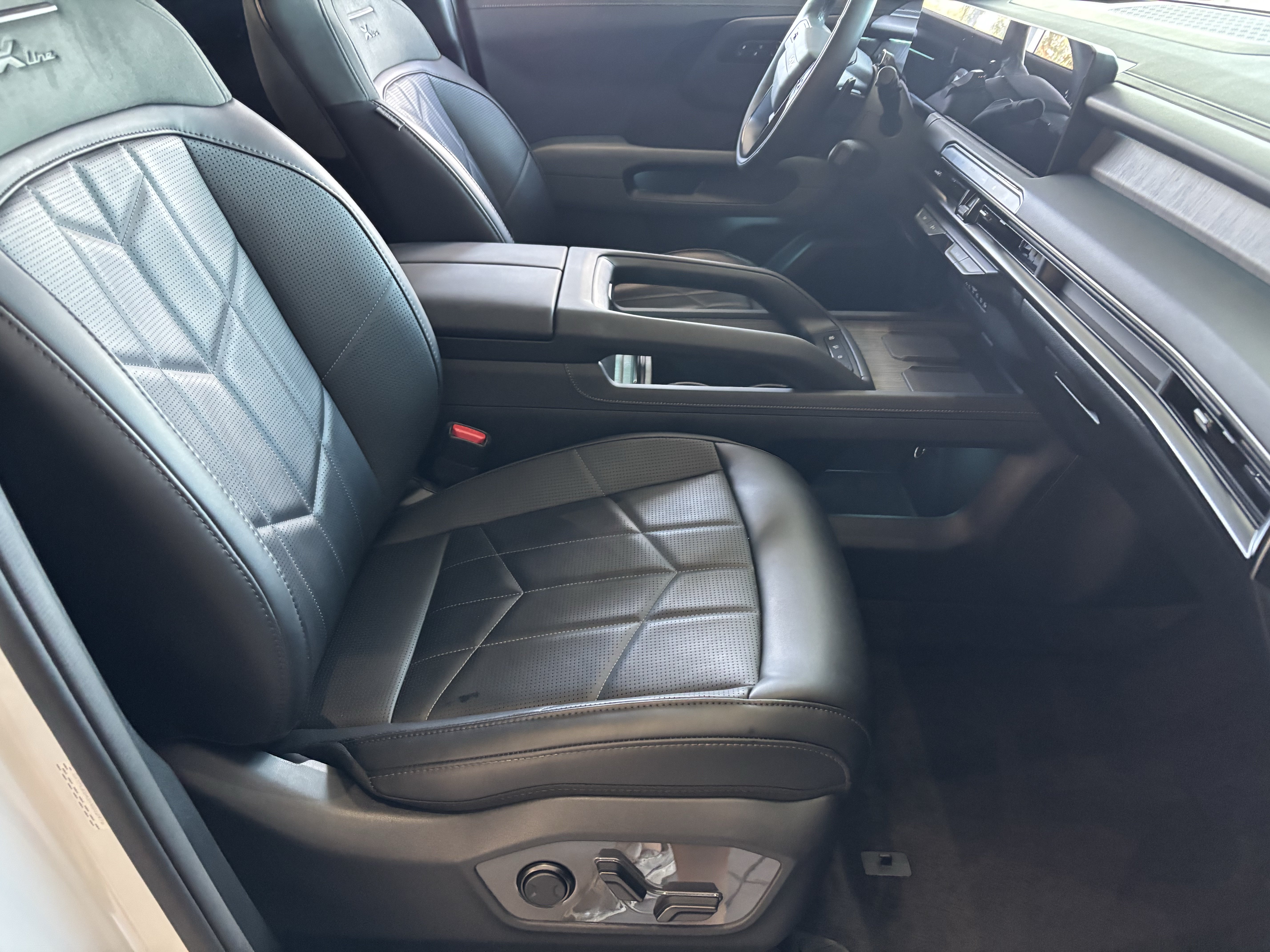 Certified 2027 Kia Telluride X-Line SX Prestige AWD/4WD image 9