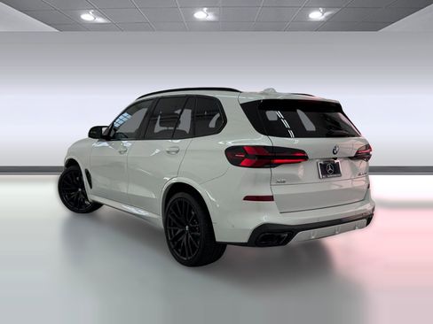 Used 2025 BMW X5 M60i w/ Executive Package AWD/4WD image 3