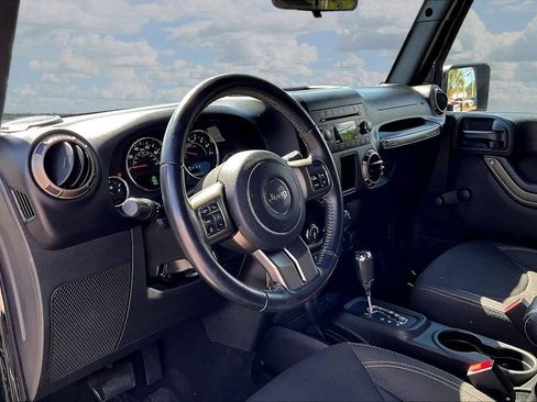 Used 2018 Jeep Wrangler Unlimited Sport AWD/4WD image 17