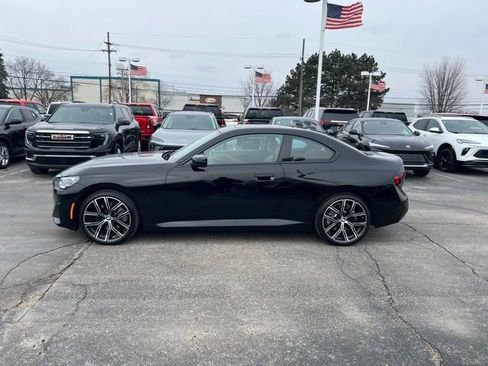 Used 2024 BMW 230i xDrive Coupe w/ Convenience Package AWD/4WD image 5