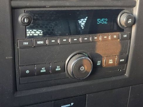 Used 2019 Chevrolet Express 2500 w/ Driver Convenience Package image 15