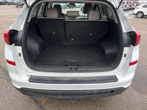 Used 2021 Hyundai Tucson SE w/ Cargo Package image 19