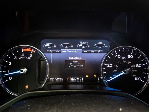 Used 2017 Ford F250 XLT w/ XLT Premium Package image 2