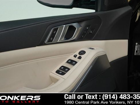 Used 2022 BMW X5 xDrive40i w/ M Sport Package image 48