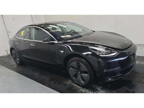 Used 2018 Tesla Model 3 Long Range image 3