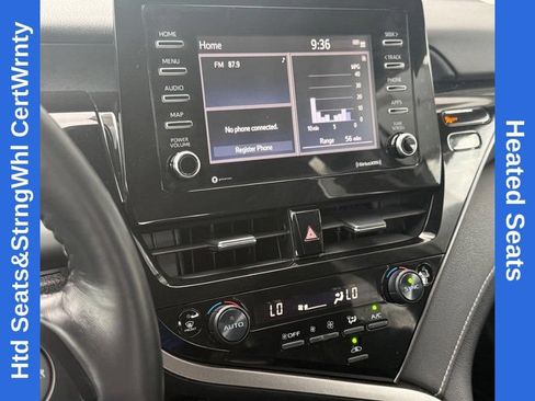 Used 2022 Toyota Camry SE w/ Cold Weather Package FWD image 16