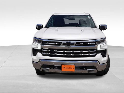 Certified 2024 Chevrolet Silverado 1500 LTZ w/ Z71 Off-Road Package AWD/4WD image 12