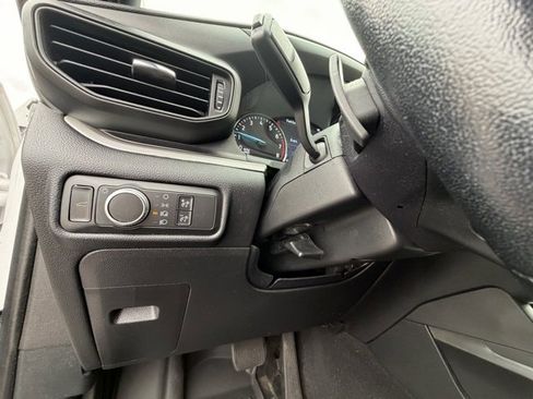 Used 2020 Ford Explorer XLT image 12