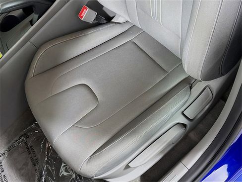 Used 2022 Hyundai Elantra SEL image 21