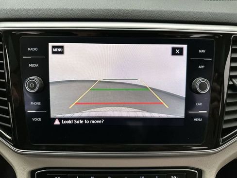 Used 2019 Volkswagen Atlas SEL Premium image 17