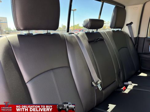 Used 2018 RAM 2500 Laramie w/ Protection Group AWD/4WD image 25