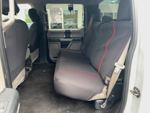 Used 2018 Ford F150 XLT image 19