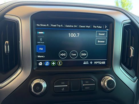 Used 2022 GMC Sierra 2500 SLE w/ SLE Value Package; AWD/4WD image 14