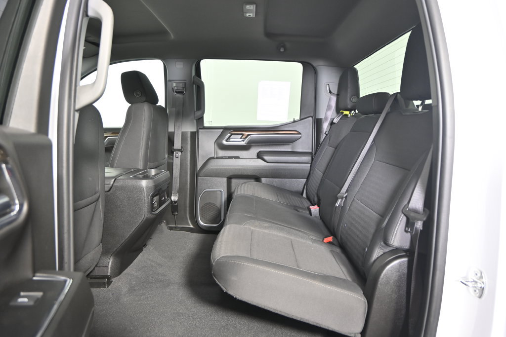 Used 2024 Chevrolet Silverado 1500 RST AWD/4WD image 17