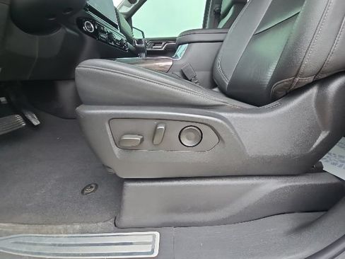 Used 2023 Chevrolet Silverado 1500 LTZ AWD/4WD image 23