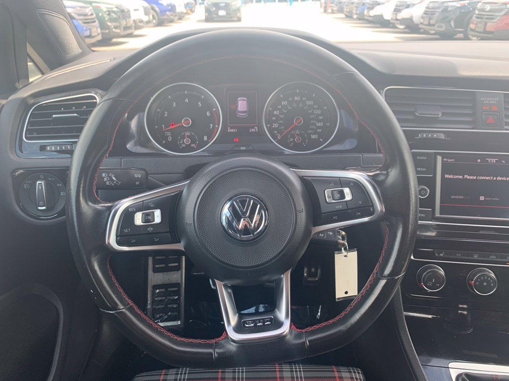 Used 2020 Volkswagen Golf 4-Door FWD image 9