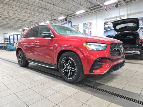 Certified 2025 Mercedes-Benz GLE 450e 4MATIC image 1