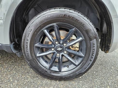 Used 2020 Dodge Journey SE w/ SE Popular Equipment Group image 13