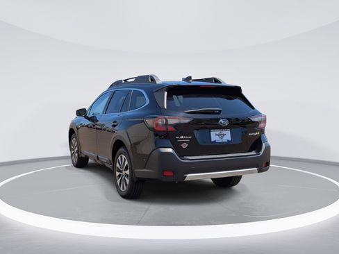 Certified 2023 Subaru Outback Limited AWD/4WD image 5