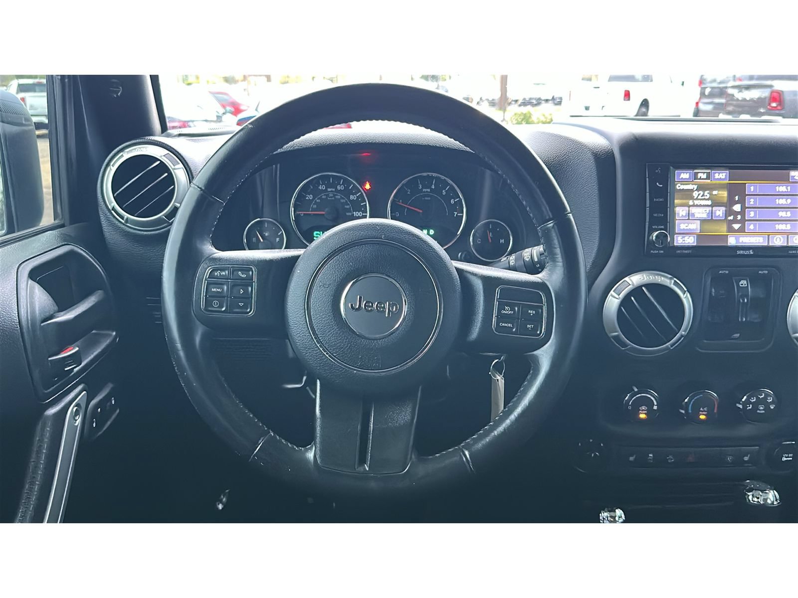Used 2018 Jeep Wrangler Unlimited Rubicon w/ Cold Weather Group AWD/4WD image 23