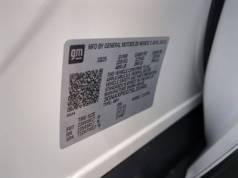 Used 2025 Chevrolet Equinox LT AWD/4WD image 34