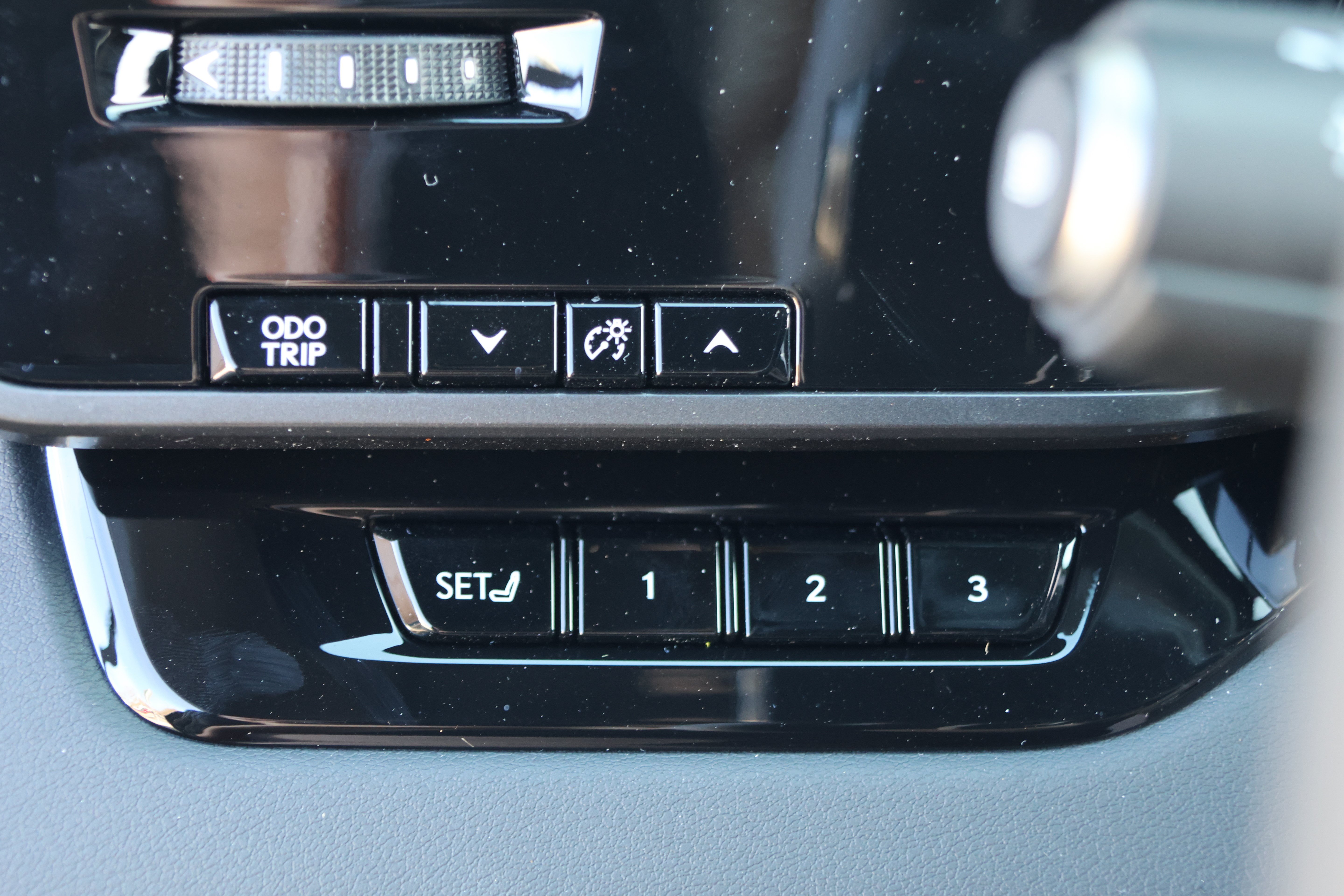 New 2026 Lexus RX 350 w/ Convenience Package AWD/4WD image 14