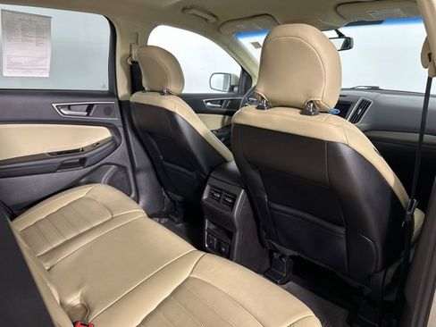 Used 2017 Ford Edge SEL w/ Equipment Group 201A image 27