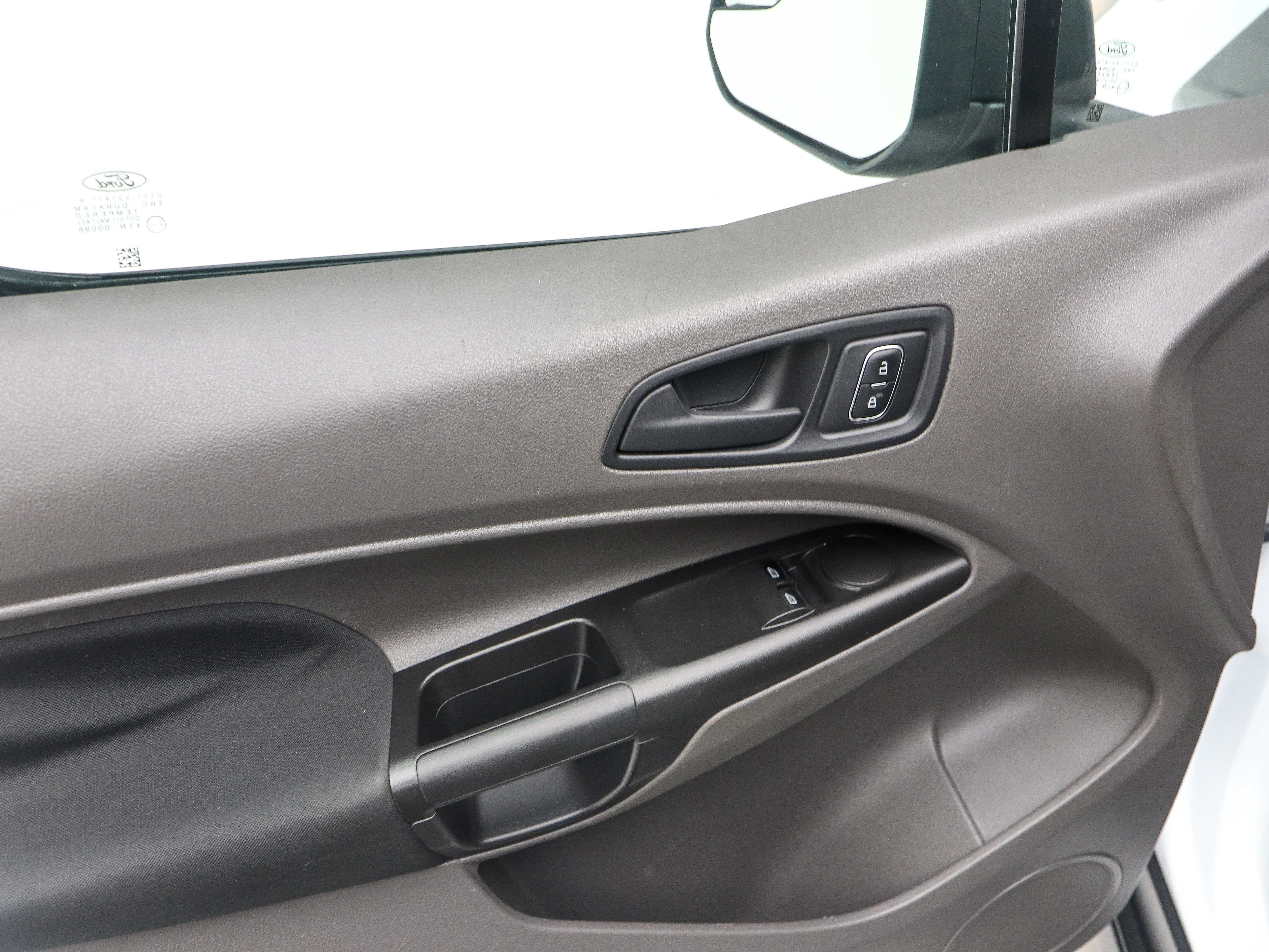 Used 2020 Ford Transit Connect XL FWD image 19