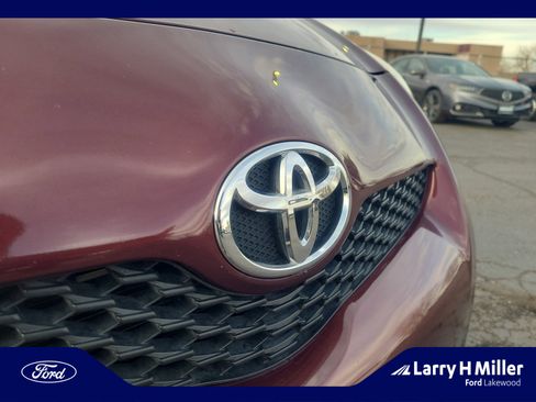 Used 2009 Toyota Yaris 2-Door Hatchback image 23