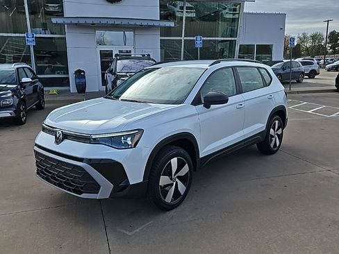 New 2026 Volkswagen Taos S AWD/4WD image 1