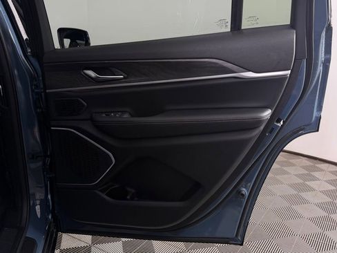 New 2026 Jeep Grand Cherokee L Limited AWD/4WD image 31
