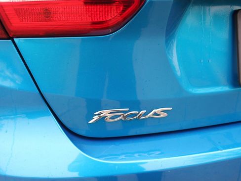 Used 2015 Ford Focus SE image 41