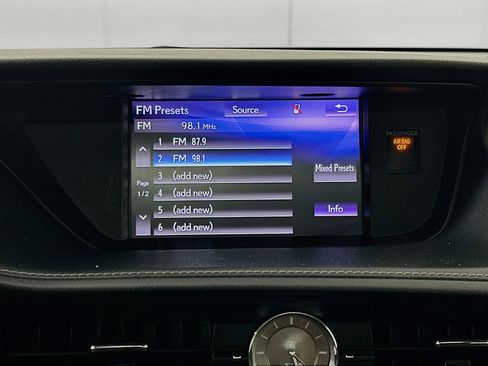 Used 2017 Lexus ES 350 w/ Navigation System Package image 19