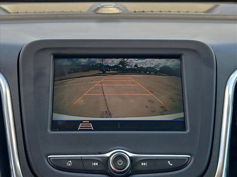 Used 2020 Chevrolet Equinox LS w/ LS Convenience Package FWD image 13